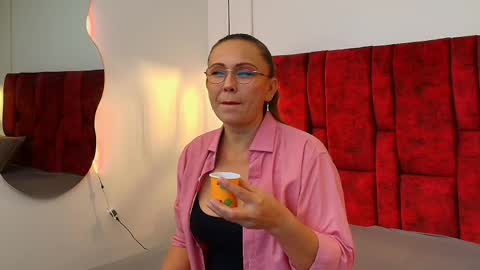 _monaliza_ online show from 05-09-26, 12:21