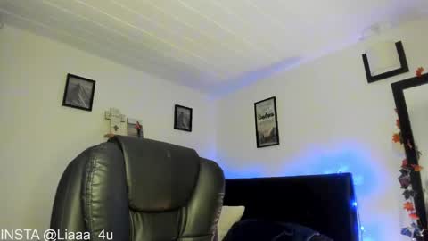     liaaa 4u online show from 12-14-24, 12:33