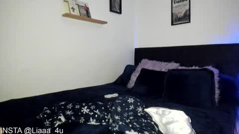     liaaa 4u online show from 02-10-25, 01:24