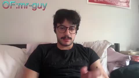 Snapshot of _mrguy_ chatting on 03-15-26, 09:21 _mrguy_ online show from 03-15-26, 09:21