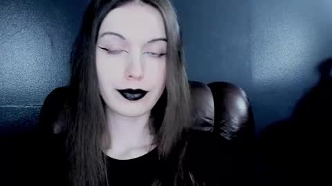 _naamah online show from 10-30-25, 07:47