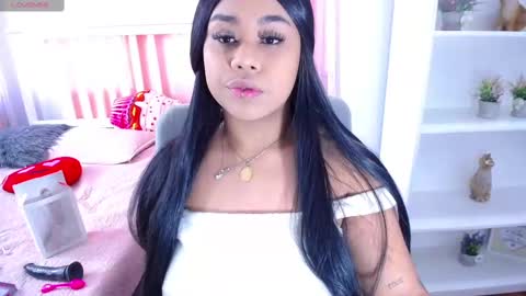 Snapshot of _nahom_ chatting on 02-18-25, 01:55 nahomi online show from 02-18-25, 01:55