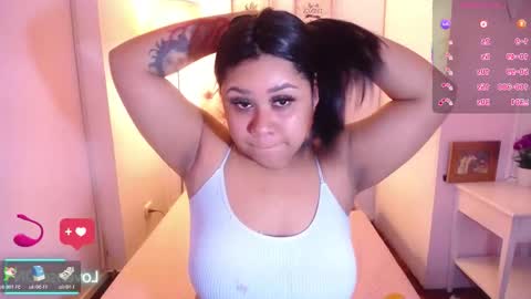 Snapshot of _nahom_ chatting on 10-27-25, 12:47 nahomi online show from 10-27-25, 12:47