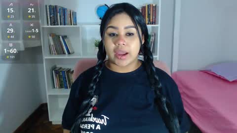 Snapshot of _nahom_ chatting on 11-08-25, 12:00 nahomi online show from 11-08-25, 12:00