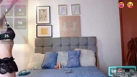 Snapshot of _naomi_s chatting on 02-18-26, 01:29 _naomi_s online show from 02-18-26, 01:29