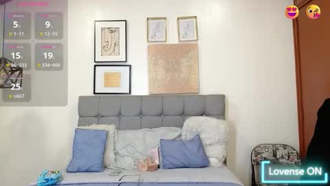 Snapshot of _naomi_s chatting on 02-25-26, 01:54 _naomi_s online show from 02-25-26, 01:54