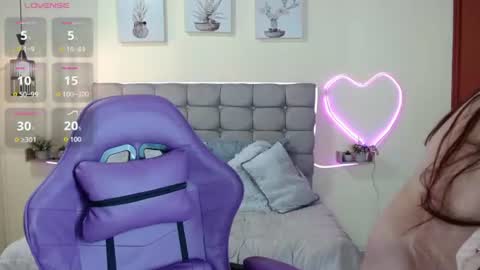 _naomi_s online show from 06-15-26, 01:24