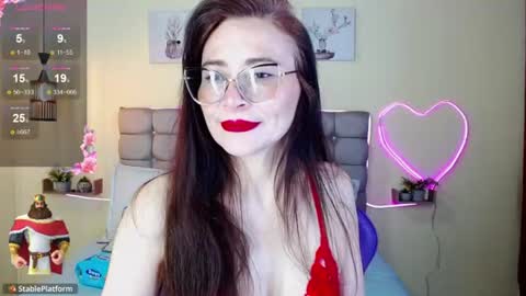 _naomi_s online show from 06-19-26, 01:26