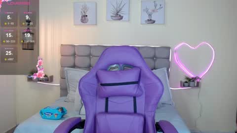 _naomi_s online show from 06-21-26, 01:35