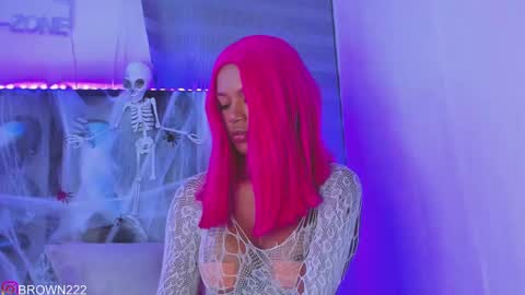 naomi brown online show from 10-06-25, 02:53