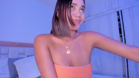 Snapshot of _natasha18_ chatting on 01-11-25, 11:34 Natasha online show from 01-11-25, 11:34