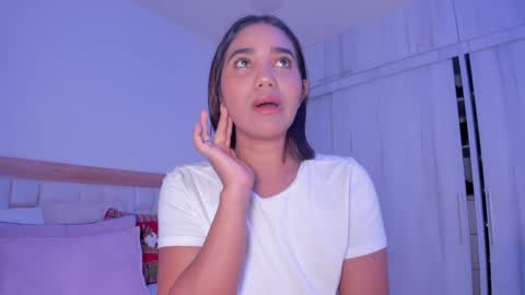Snapshot of _natasha18_ chatting on 01-12-25, 11:50 Natasha online show from 01-12-25, 11:50