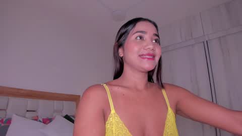 Snapshot of _natasha18_ chatting on 01-24-25, 11:48 Natasha online show from 01-24-25, 11:48