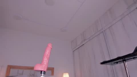 Snapshot of _natasha18_ chatting on 02-03-25, 02:45 Natasha online show from 02-03-25, 02:45