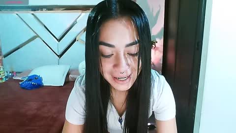 Snapshot of _natashaa19 chatting on 01-20-25, 10:29 Natasha Rodriguez independent model online show from 01-20-25, 10:29