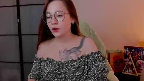 Mia with a big heart  online show from 02-13-25, 06:09