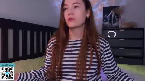 Snapshot of _nemalkovamia chatting on 10-14-25, 12:44 Mia with a big heart online show from 10-14-25, 12:44