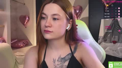 Snapshot of _nemalkovamia chatting on 03-11-26, 12:22 Mia with a big heart online show from 03-11-26, 12:22