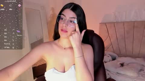 Snapshot of _niah_ chatting on 01-18-25, 11:22 Niah You can call me Ni or cutie haha online show from 01-18-25, 11:22