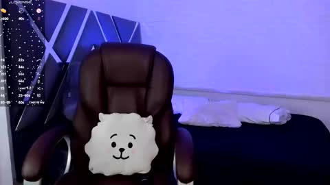 Snapshot of _niah_ chatting on 02-27-25, 09:36 Niah You can call me Ni or cutie haha online show from 02-27-25, 09:36