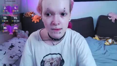 Snapshot of _nicole_meow_ chatting on 07-19-26, 01:26 Nicole online show from 07-19-26, 01:26