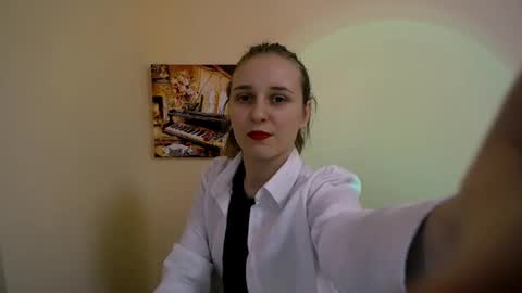 Nica online show from 02-11-25, 01:09