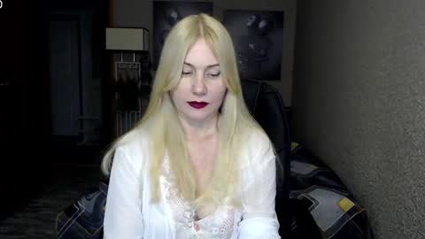 Snapshot of _night_fantasy_ chatting on 01-29-25, 05:45 Donella    online show from 01-29-25, 05:45