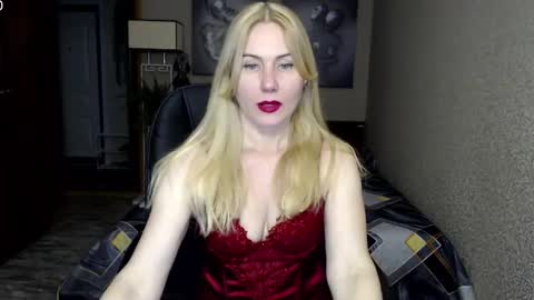 Snapshot of _night_fantasy_ chatting on 02-11-25, 08:52 Donella    online show from 02-11-25, 08:52