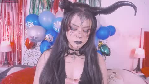 niiky online show from 12-23-24, 12:30