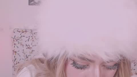 niiky online show from 02-18-25, 06:04