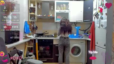 Nika online show from 10-14-25, 07:25