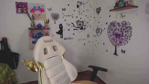 Snapshot of _ninahot chatting on 11-05-25, 02:11 Nina online show from 11-05-25, 02:11