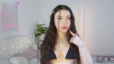 Vivian online show from 12-29-24, 02:42