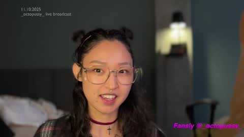 Mikayla online show from 10-11-25, 09:08