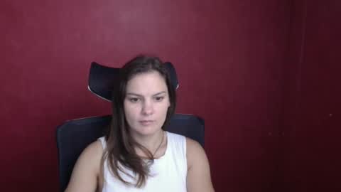 Olivia online show from 09-11-25, 05:40
