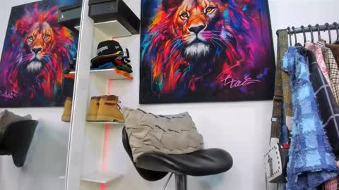 Snapshot of _pantera_09 chatting on 10-13-25, 10:15 Kevin online show from 10-13-25, 10:15