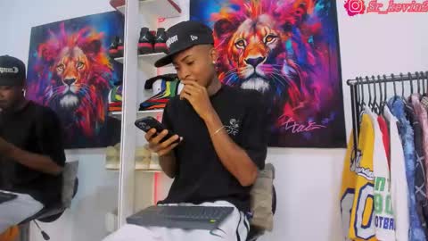 Snapshot of _pantera_09 chatting on 11-07-25, 09:09 Kevin online show from 11-07-25, 09:09