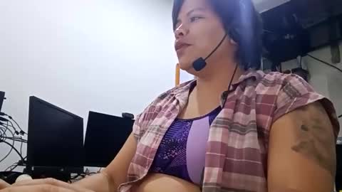 Snapshot of _paradissela chatting on 04-24-26, 12:57 GAIA online show from 04-24-26, 12:57