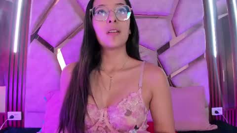 Snapshot of _paula_69 chatting on 06-22-26, 07:22 Pau online show from 06-22-26, 07:22