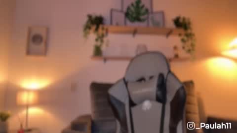 _paulah2 online show from 10-18-25, 07:47