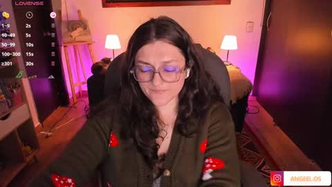 Snapshot of _peach__ chatting on 12-29-24, 03:22 violeta ig online show from 12-29-24, 03:22