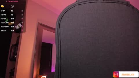 Snapshot of _peach__ chatting on 02-19-25, 04:34 violeta ig online show from 02-19-25, 04:34