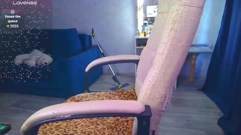Ilona online show from 05-22-26, 06:31