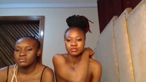 Snapshot of _pixie1 chatting on 02-15-25, 10:31 pixie online show from 02-15-25, 10:31