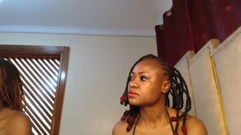 Snapshot of _pixie1 chatting on 02-20-25, 05:33 pixie online show from 02-20-25, 05:33