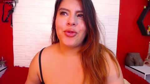 Laura online show from 12-18-25, 06:58