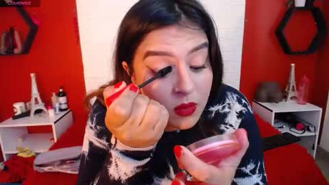 Snapshot of _poison_sweet chatting on 02-14-26, 06:04 Laura online show from 02-14-26, 06:04