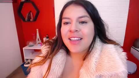 Snapshot of _poison_sweet chatting on 02-17-26, 06:36 Laura online show from 02-17-26, 06:36