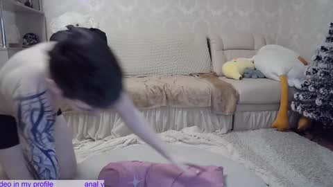 _pretty_fox_ online show from 12-15-24, 03:45