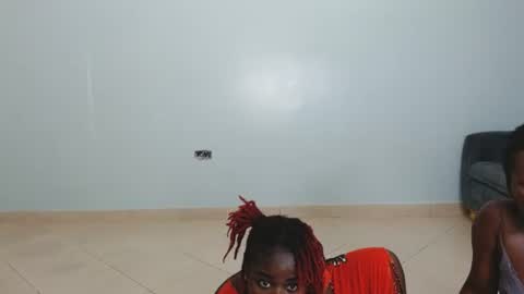 _prettyred online show from 10-02-25, 11:06